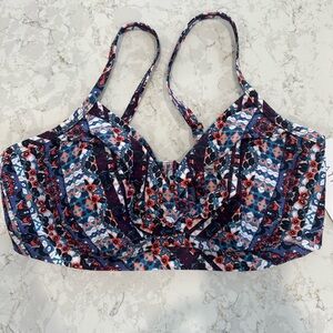 NWT Athleta purple and navy Floral Bralette Bikini Top Size-40 D/DD